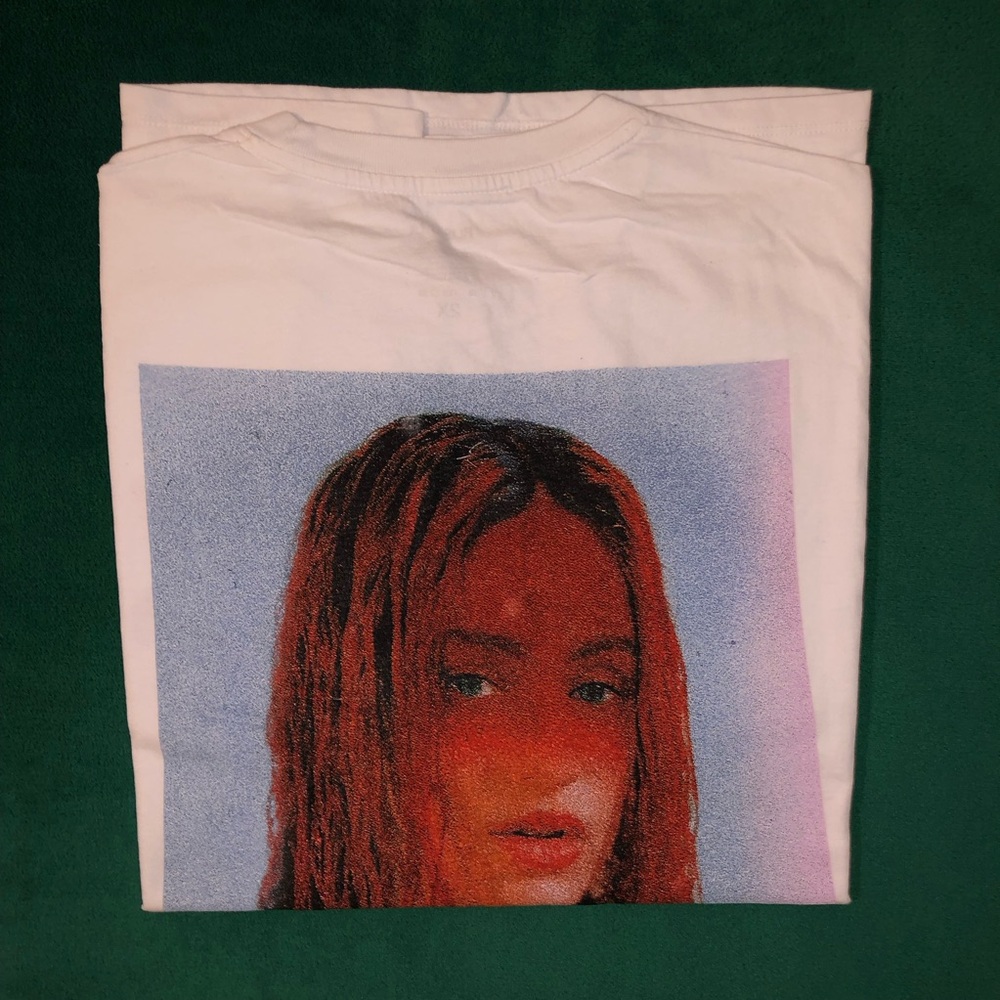 Rosalia MOTOMAMI Chicken Teriyaki Photo white tee
